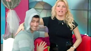 in den Mund einer Blondine gepisst, nachdem kostenlose pornos online ein paar in den Arsch gefickt wurde